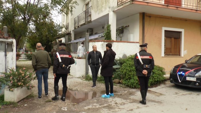 capaccio paestum trovata donna morta in un villaggio turistico