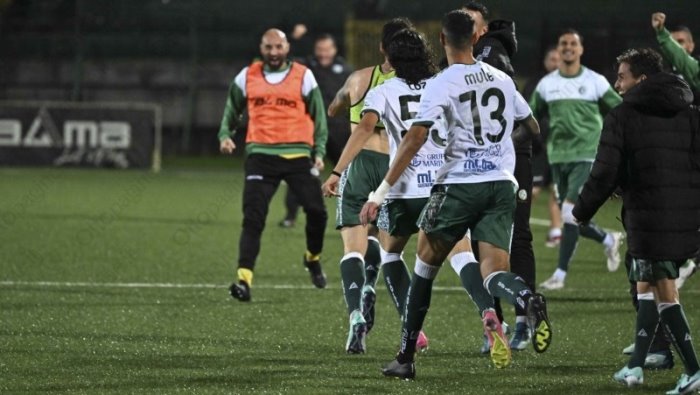 brindisi avellino 0 4 mule doppio gori e sannipoli per il poker dei lupi