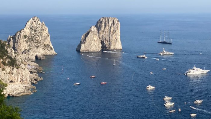 capri federalberghi ai sindaci facciamola insieme l area marina protetta