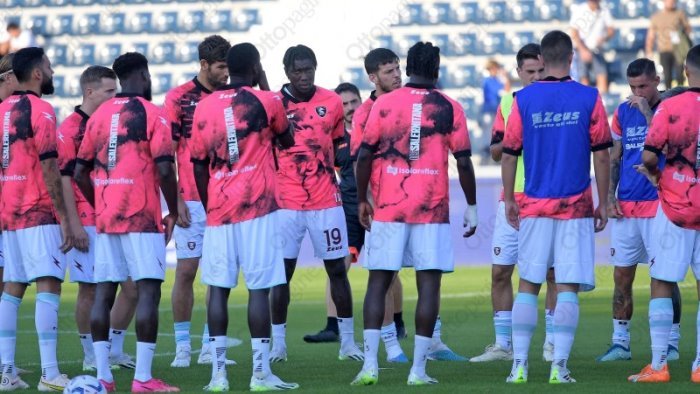 io non ho paura la salernitana scende in campo contro la violenza sulle donne