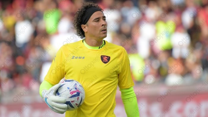 ansia salernitana infortunio per ochoa in nazionale dubbio coulibaly