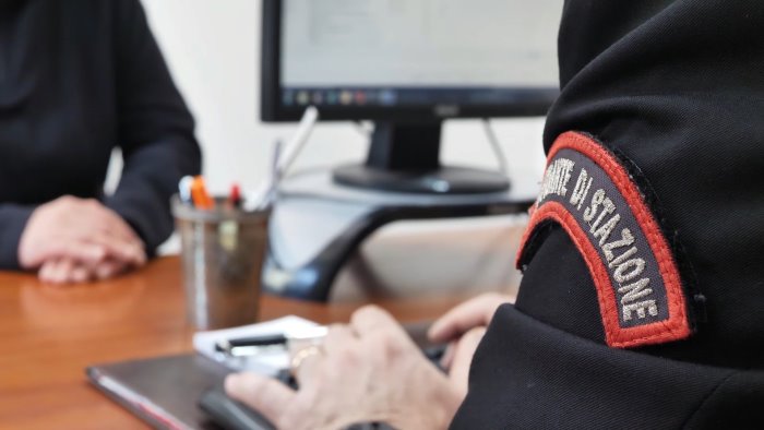 le truffe online tre persone scoperte e denunciate dai carabinieri