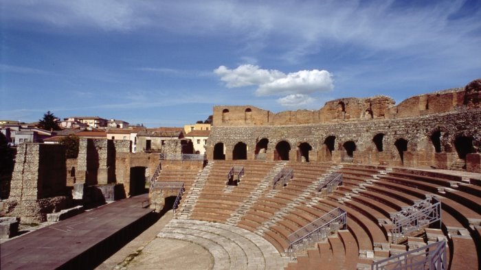teatro romano di benevento apertura serale straordinaria