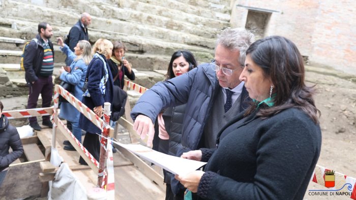 napoli unesco sopralluogo di manfredi al teatro antico di neapolis