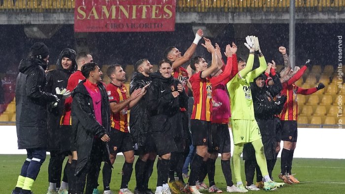 il benevento vince col monterosi tutte le foto del match