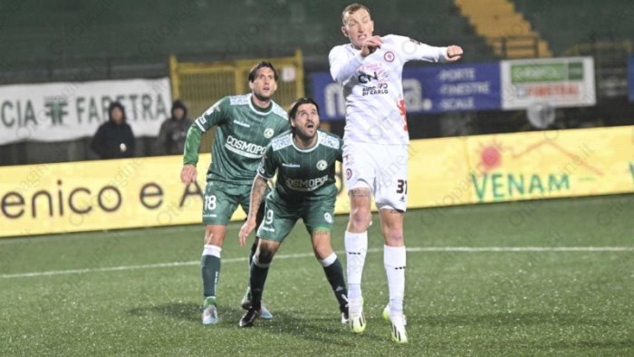 avellino juve stabia le probabili formazioni in palio i quarti di finale