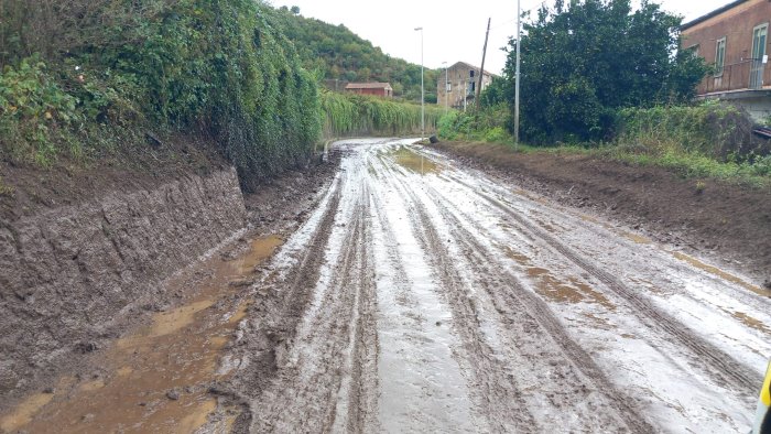 maltempo nel salernitano appello della protezione civile massima attenzione