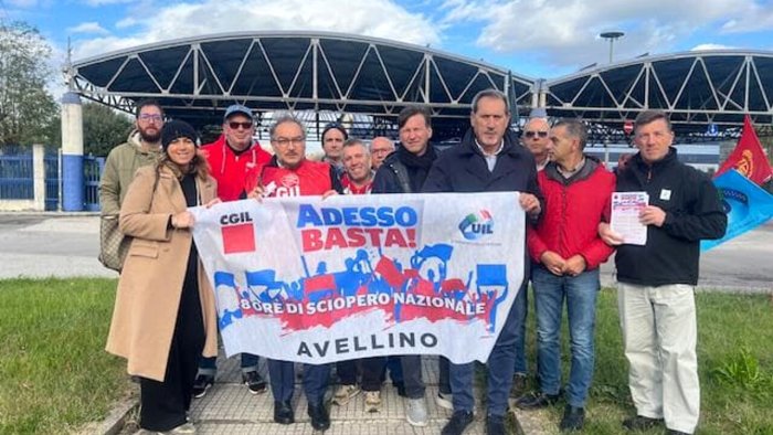 lavoro cgil e uil adesso basta domani manifestazioni in tutto il sud italia