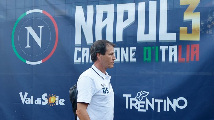 il napoli smentisce nessun rientro di garcia ieri ha diretto l intera seduta