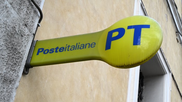 arcella lavori all ufficio postale clienti dirottati a prata principato ultra