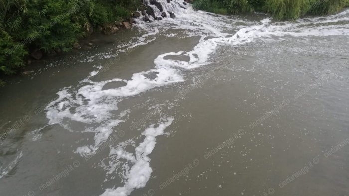 atripalda schiuma nel fiume sabato denunciato un imprenditore 60enne