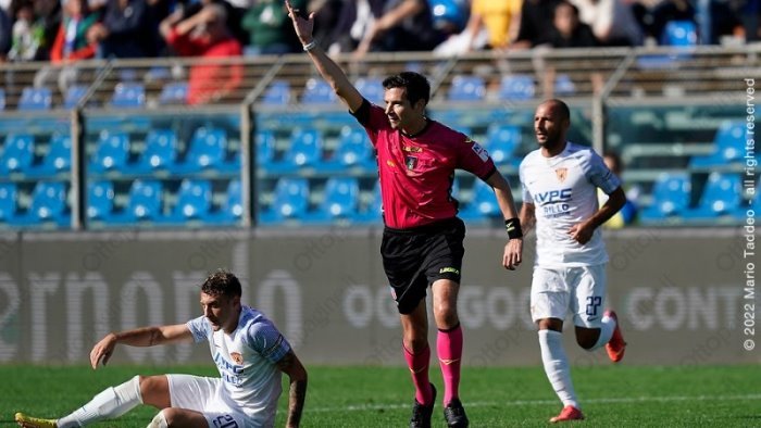 sassuolo salernitana arbitra ghersini i precedenti con l arbitro genovese