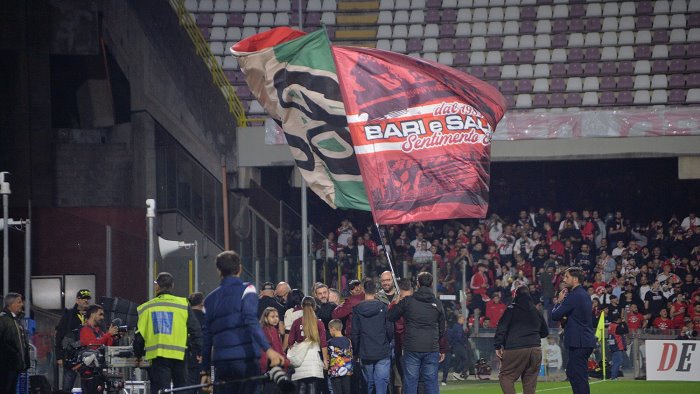 bari e salerno festa per 18mila all arechi non ne avremo mai abbastanza