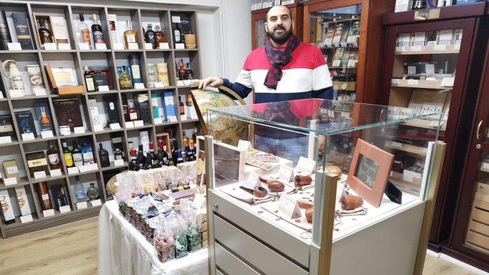 dai rum all esclusivo cigar corner l eccellenza al tabacchicco