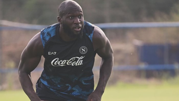 lukaku rientra domani a castel volturno sara esaminato il ginocchio