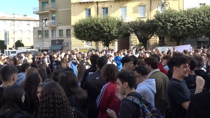 caos e disagi a scuola studenti annunciano protesta