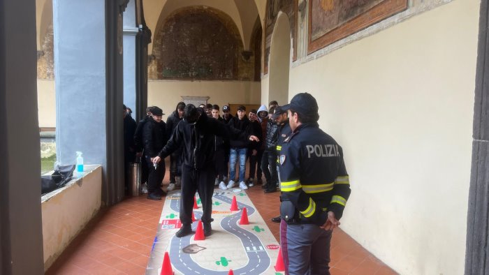 la strage sulle strade scuole e polizia in campo per la sicurezza