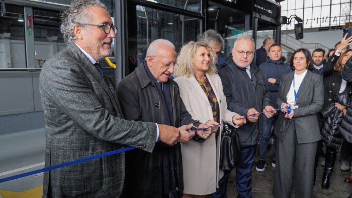 trasporto pubblico locale air campania nuova sede e bus elettrici