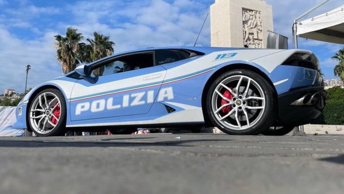 un donatore moltiplica la vita ad avellino oggi la lamborghini della polizia