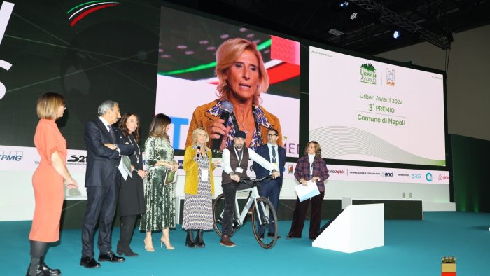 mobilita sostenibile il comune di napoli premiato all urban award