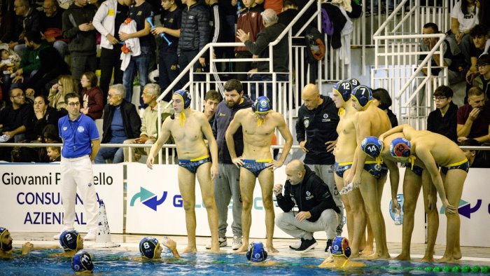 pallanuoto a2 non basta il cuore al circolo nautico salerno vince anzio