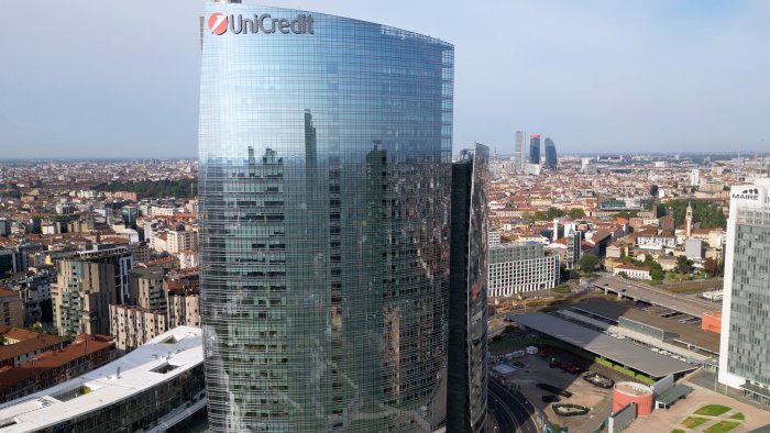 unicredit e banco bpm una fusione per dominare il mercato europeo