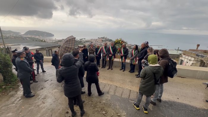 ischia ricorda le vittime dell alluvione una tragedia indelebile