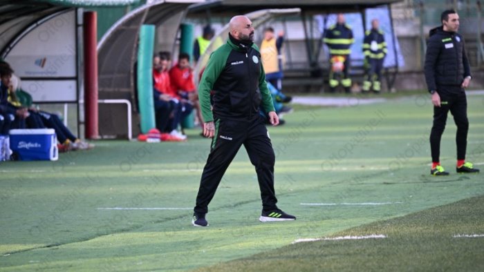 giugliano avellino le formazioni ufficiali vano gori in attacco