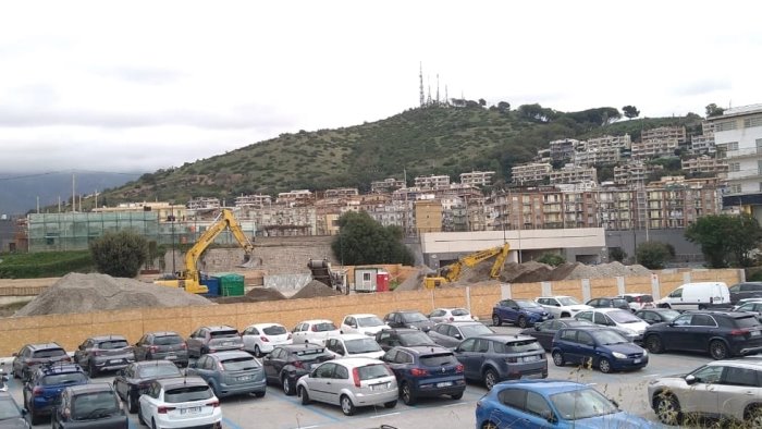 piazza salerno capitale celano verifiche sui lavori di scavo