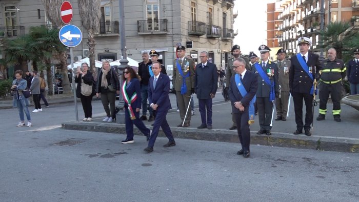 salerno celebrazioni del 4 novembre affermare con forza il valore della pace