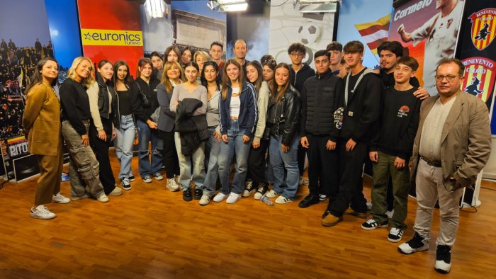 con confindustria studenti in azienda visita ad ottopagine it e ottochannel