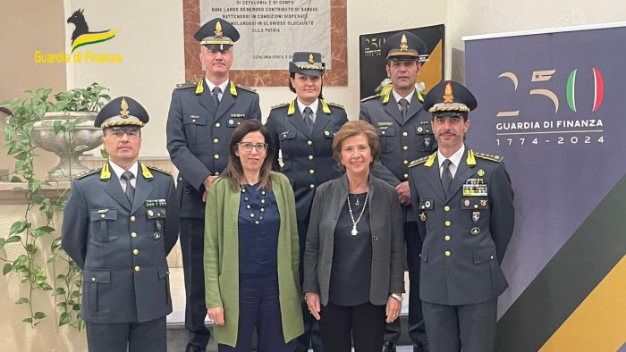 visita del prefetto moscarella alla guardia di finanza di benevento