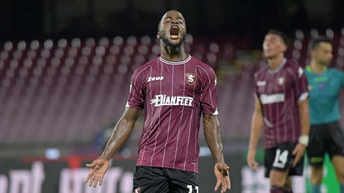 salernitana kallon ritrova il bari e cerca una chance contro il suo passato