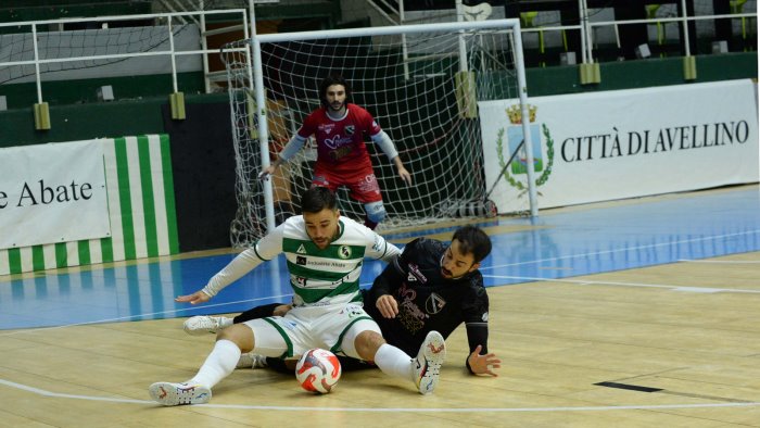 sandro abate seconda vittoria di fila 6 2 sul vinumitaly petrarca