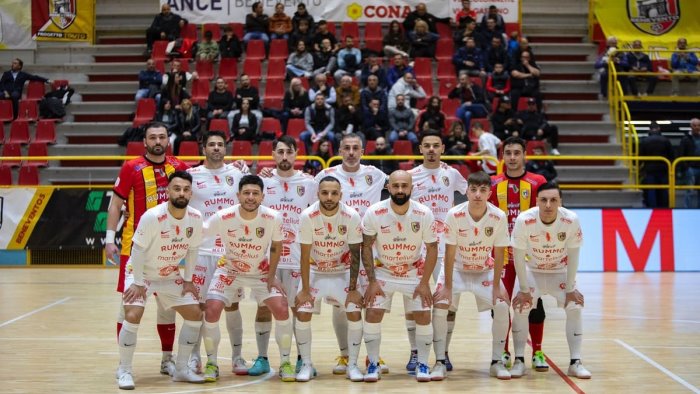 benevento 5 reti bianche con l active network primo punto in serie a