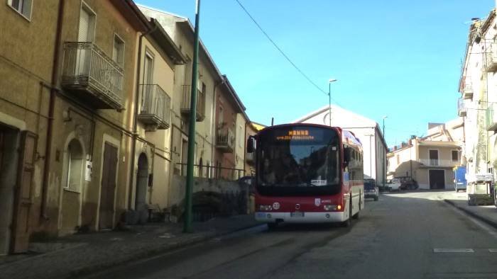 bus vuoti e inquinanti l amu risponde a puopolo un abbaglio