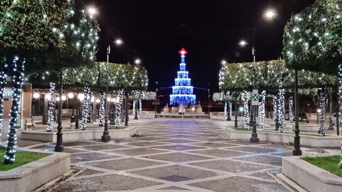 natale accese le luminarie e grottaminarda