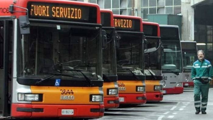 anm nonostante lo sciopero su strada il 76 dei bus