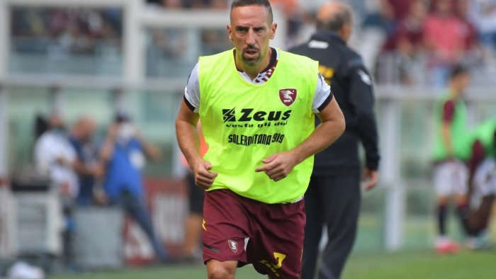 salernitana subito in campo dopo il ko con la juve colantuono spera in ribery