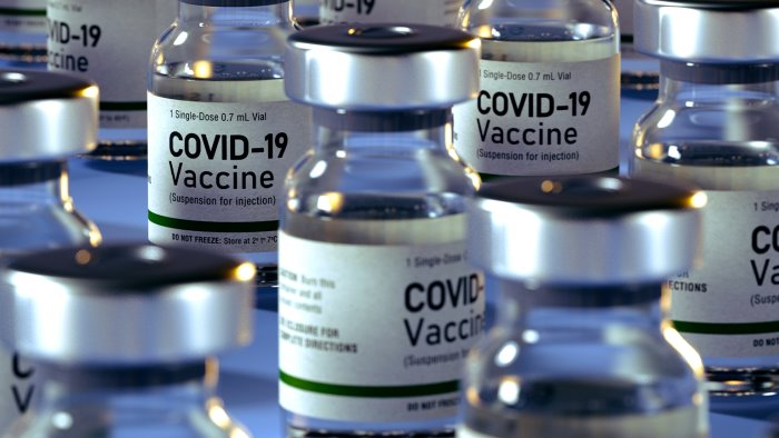 vaccini riapre la piattaforma da domani alle ore 9 via alle prenotazioni