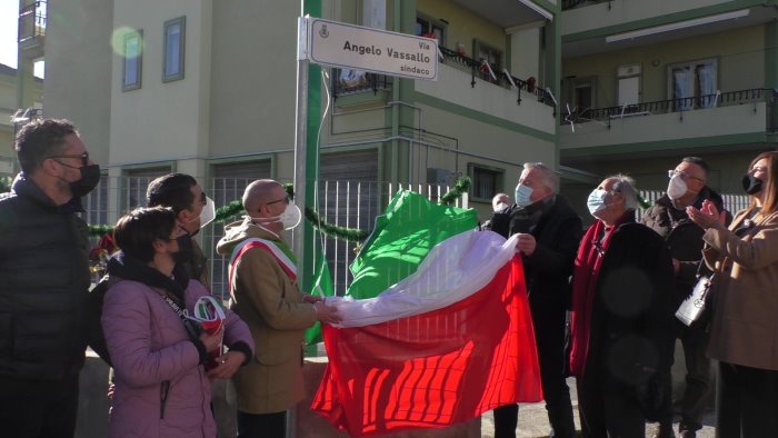 montecorvino ricorda il sindaco pescatore intitolata strada ad angelo vassallo