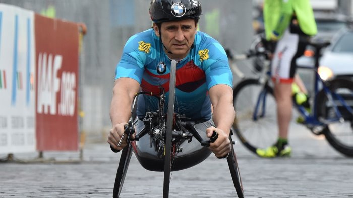 zanardi e tornato a casa annuncio ai collari d oro