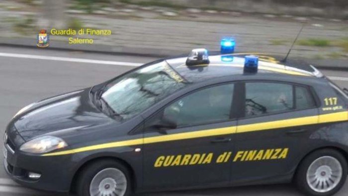 latitante dopo la condanna a 9 anni arrestato dai baschi verdi della finanza