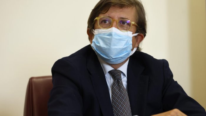 covid sileri se dati non cambiassero andrei cauto con le restrizioni