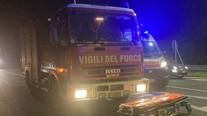 si ribalta con il trattore a telese terme muore un 66enne di puglianello