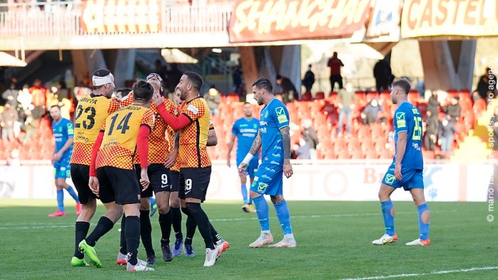 serie b ecco le nuove date benevento monza si recupera il 13 gennaio