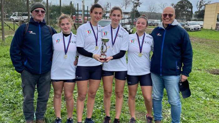 circolo canottieri irno salerno il quattro di coppia junior vince a sabaudia