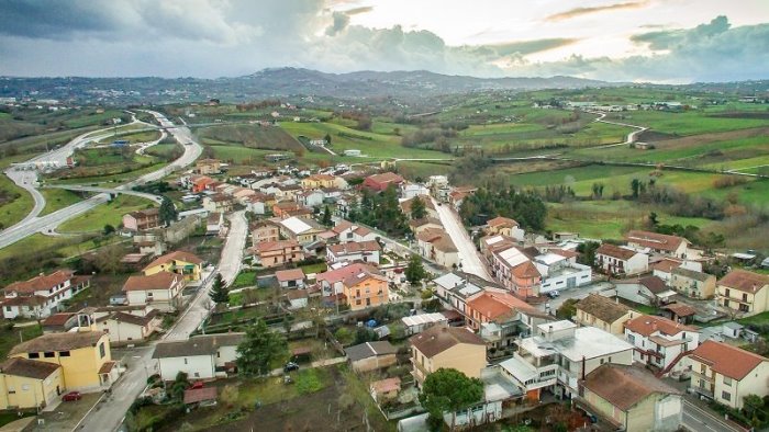 si allontana da casa e scompare ritrovato il 48enne di venticano