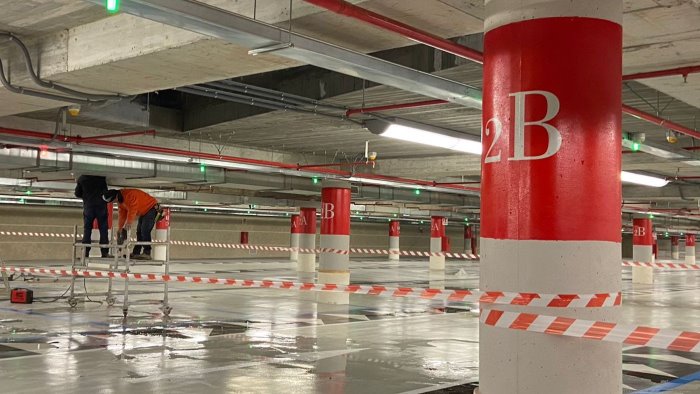 problemi al parcheggio di piazza della liberta segnalate infiltrazioni