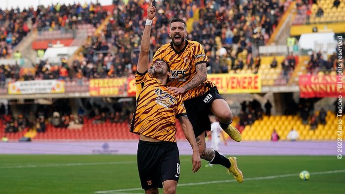 benevento tello piega il cittadella vittoria al vigorito dopo 105 giorni